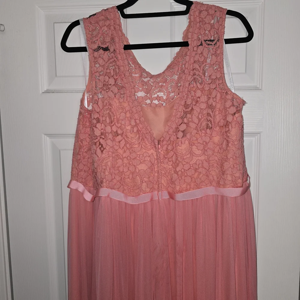 David's Bridal Coral Lace Dress - Picture 2 of 4